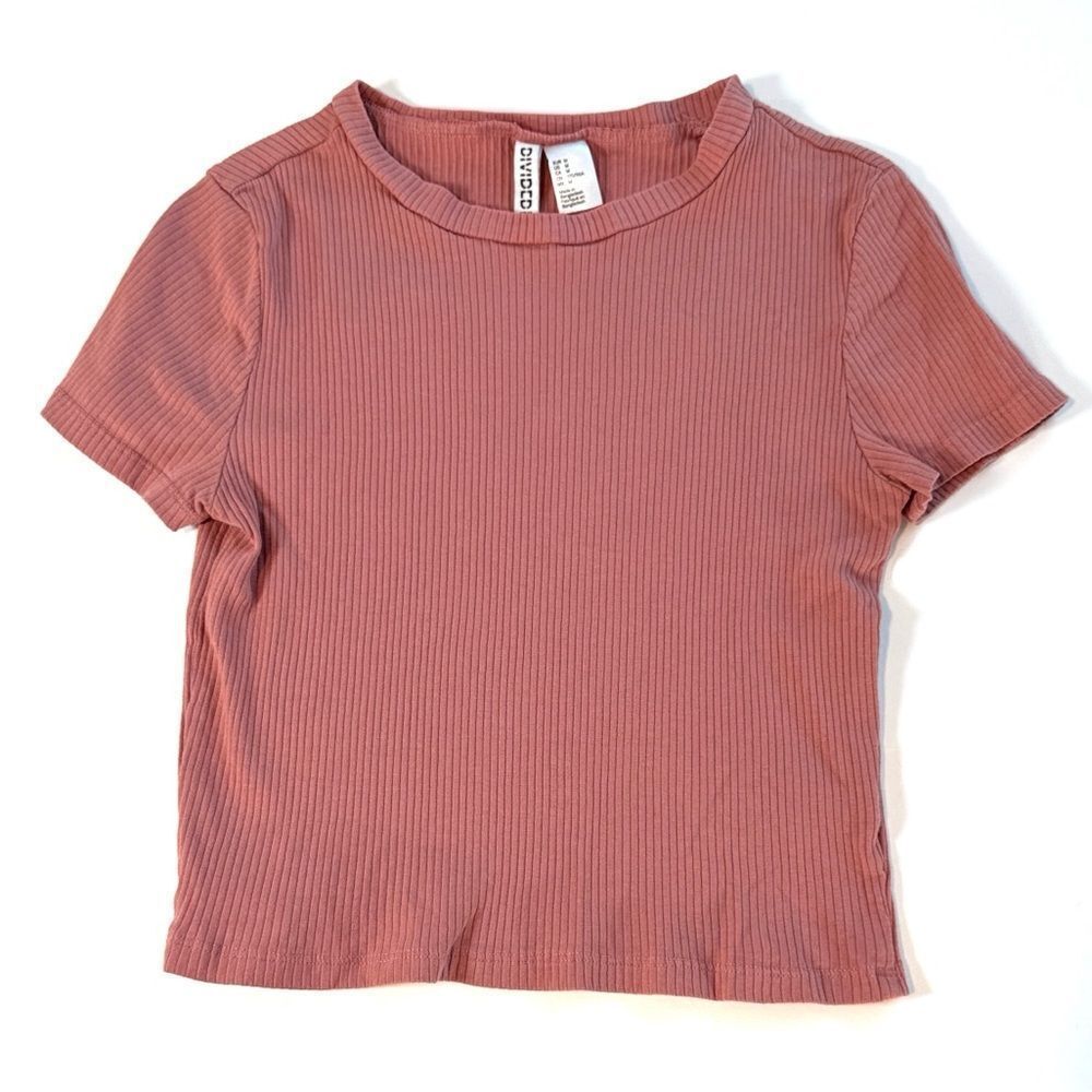 H&M DIVIDED Women’s Dusty Rose Ribbed Short Sleeve Top Size Medium